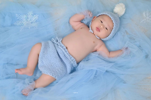 贵港两个月的宝宝